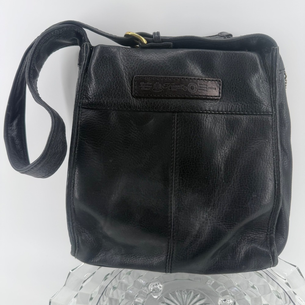Fossil 75082 Black Leather Crossbody Messenger Bag Brass Key Fob Vintage Classic